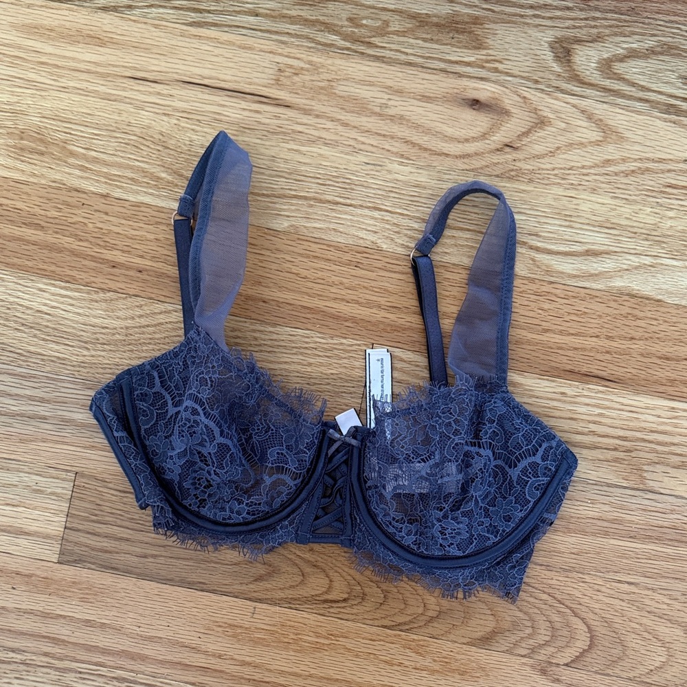 New with tags Victoria’s Secret bralette
